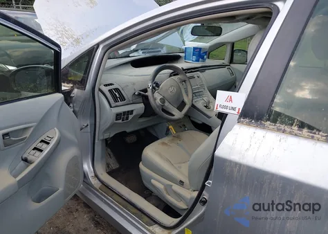 2013 Toyota Prius Three из США, поврежденный, VIN JTDKN3DU4D5570617